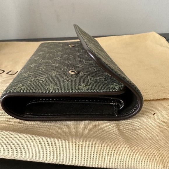 Vintage Josephine Handbag Mini Lin PM and Sarah Mini Mongram wallet set. - Picture 14 of 16